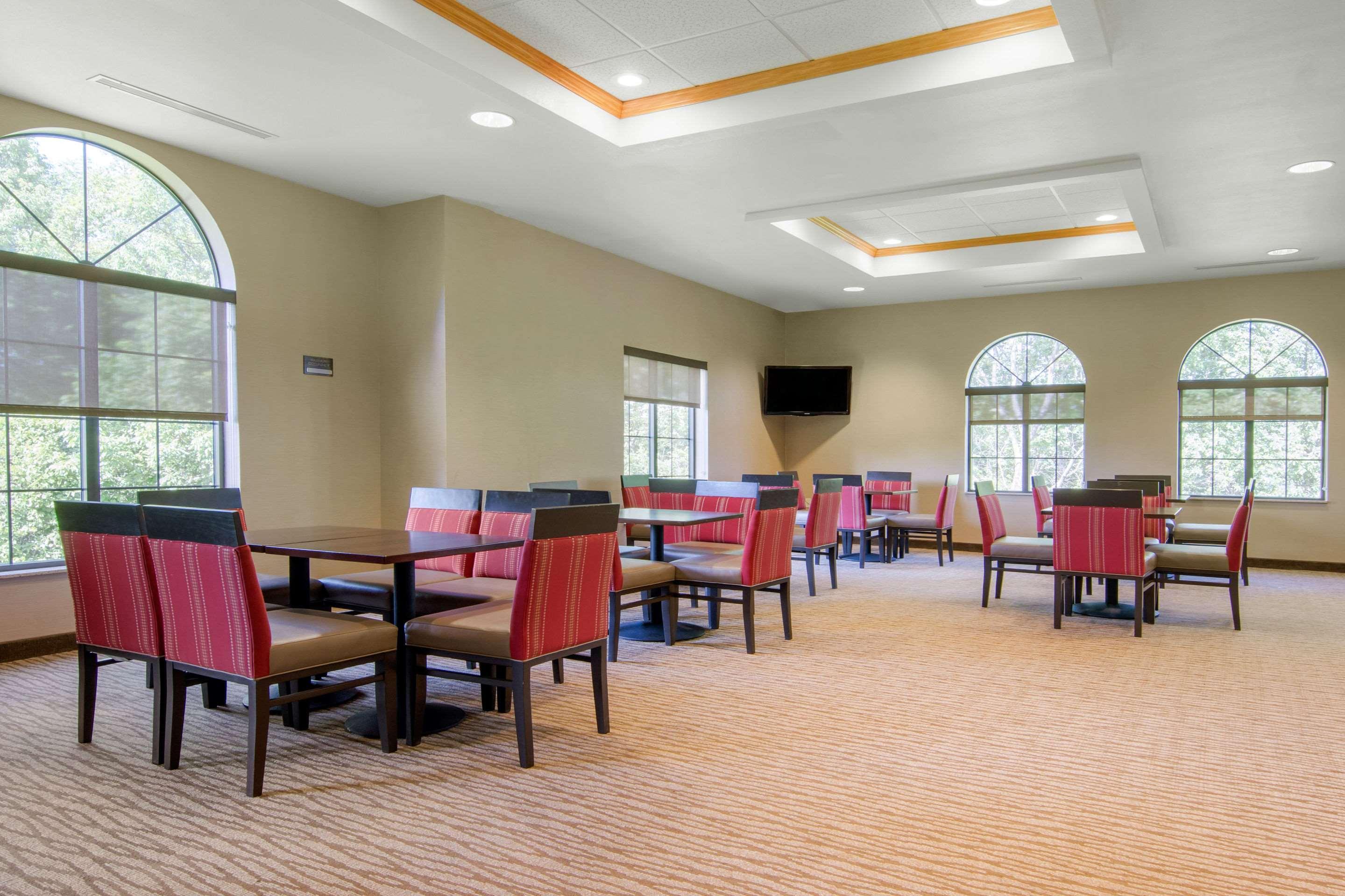 Comfort Inn & Suites Cooperstown - Milford Zewnętrze zdjęcie